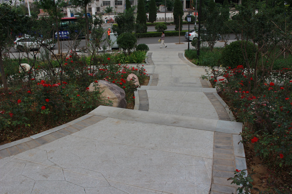 鳳城路游園