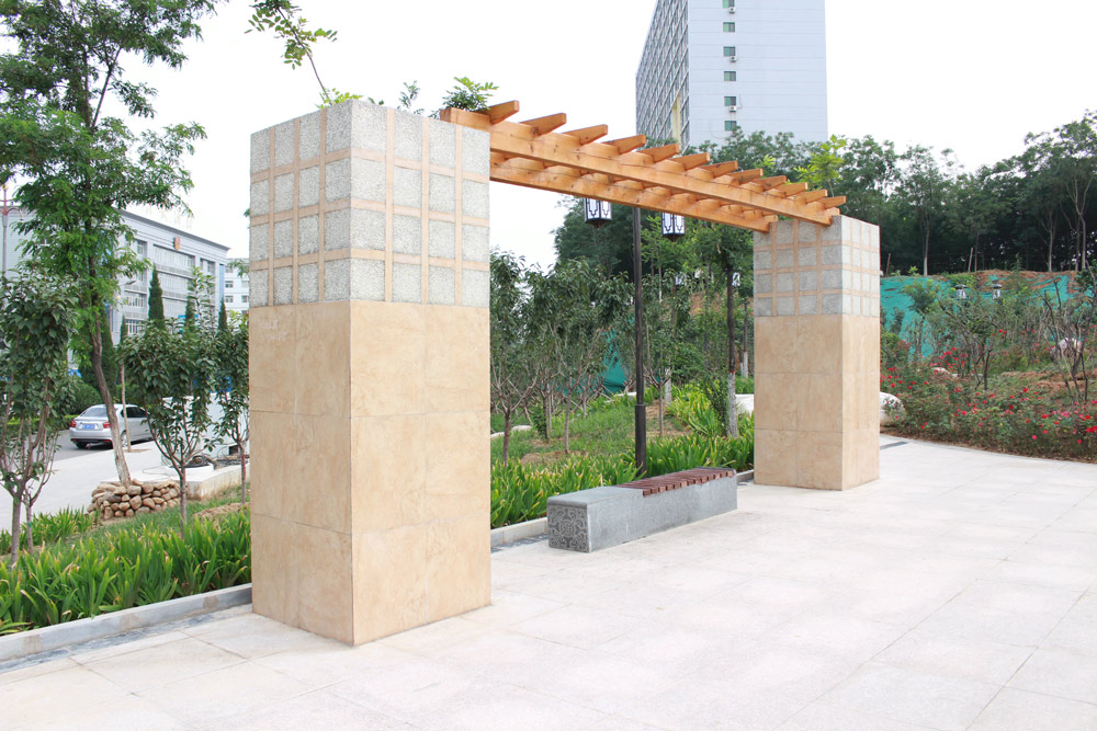鳳城路游園